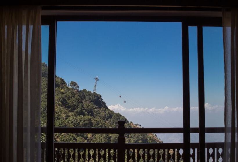 اتاق اجرایی, Chandragiri Hills Resort