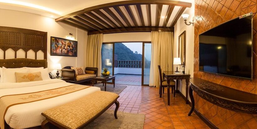 اتاق اجرایی, Chandragiri Hills Resort