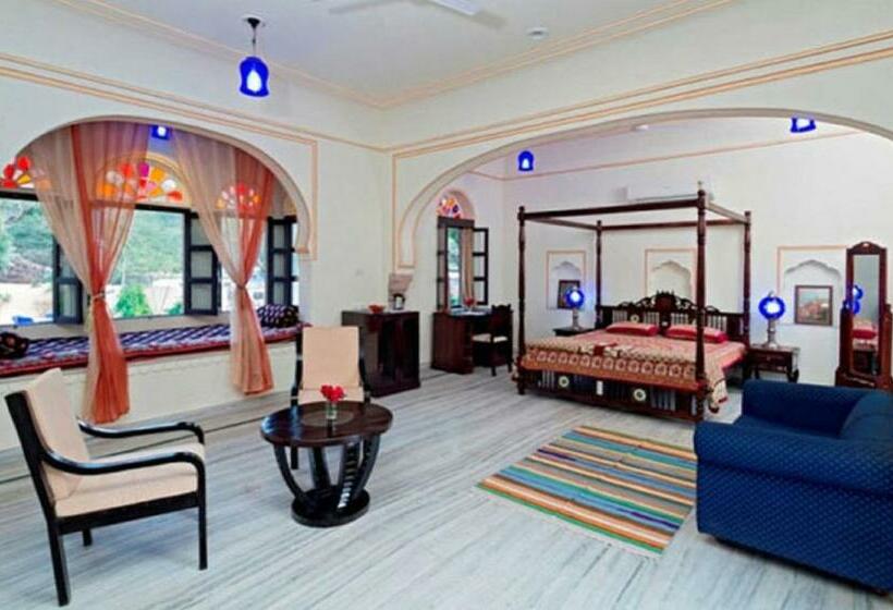جناح ديلوكس, Dhulagarh Heritage Palace Hotel Near Jaipur