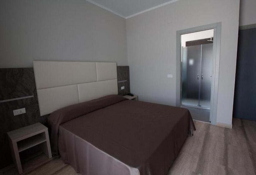 Номер Стандарт, Europa