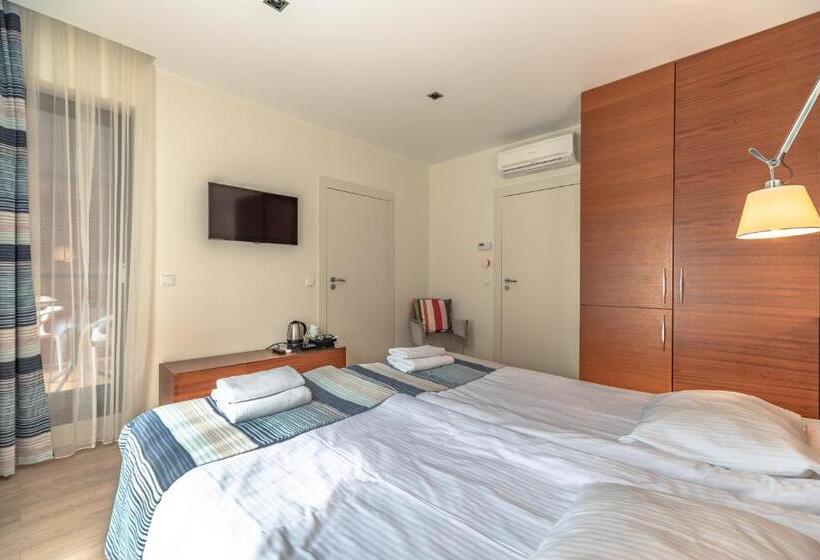 اتاق استاندارد با تراس, Marina Nawigator