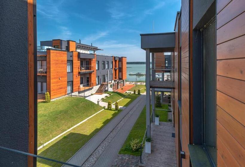 آپارتمان 2 خوابه با تراس, Marina Nawigator