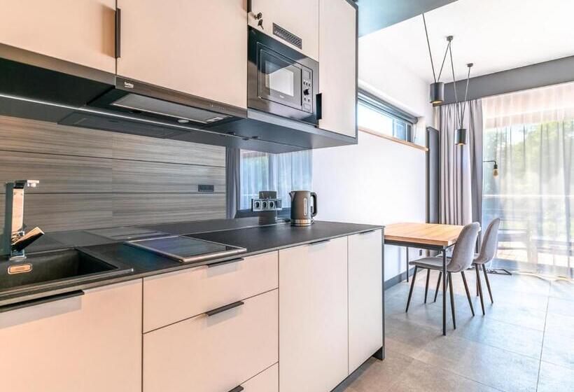 آپارتمان 1 خوابه با چشمانداز باغ, Marina Nawigator