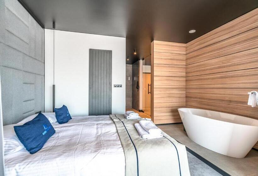 آپارتمان 1 خوابه با چشمانداز باغ, Marina Nawigator