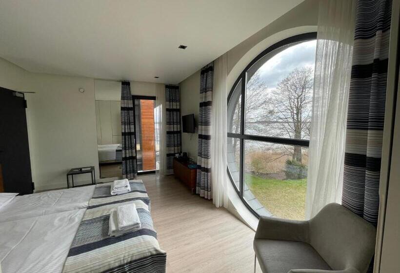 اتاق استاندارد, Marina Nawigator