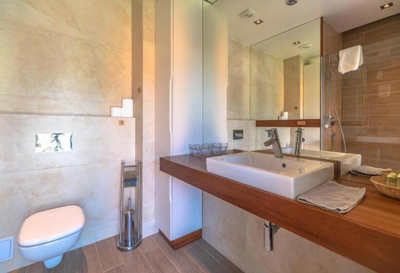 آپارتمان 2 خوابه با تراس, Marina Nawigator