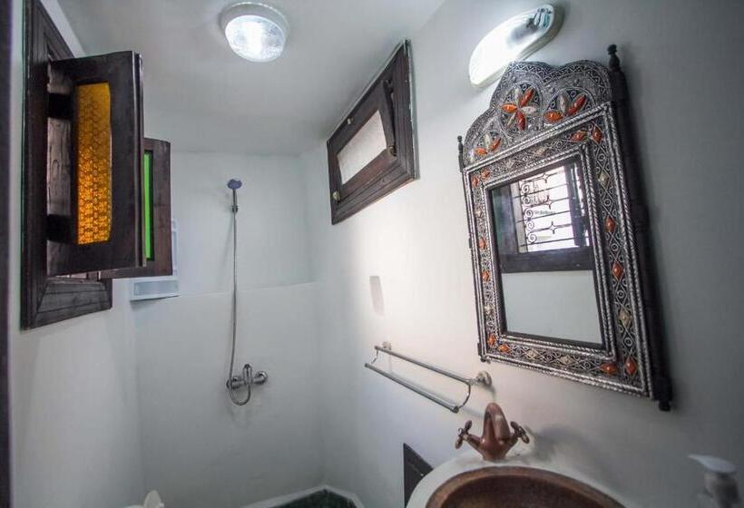 اتاق استاندارد چهار تخته, Dar Milouda Rcif