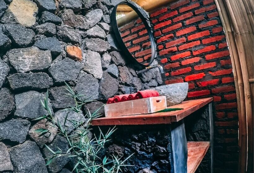 Deluxe Tent, Desa Eko