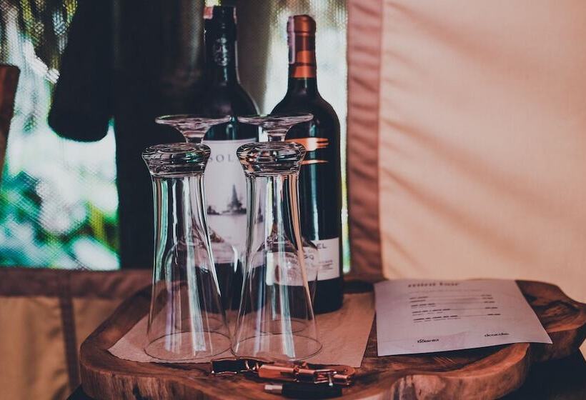 Deluxe Tent, Desa Eko