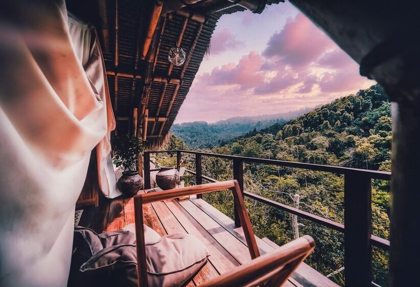 Deluxe Tent, Desa Eko