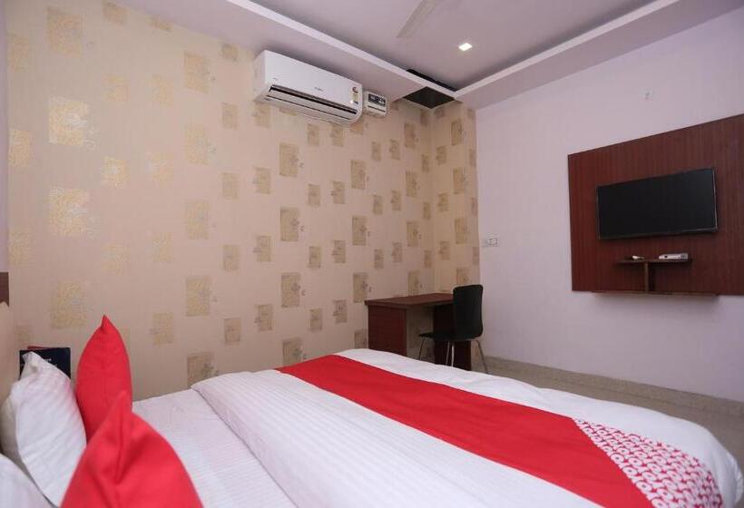 اتاق کلاسیک سه تخته, O Blueberry