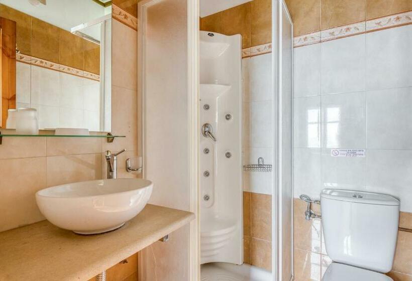 غرفة قياسية, Selina Centavrus Pelion