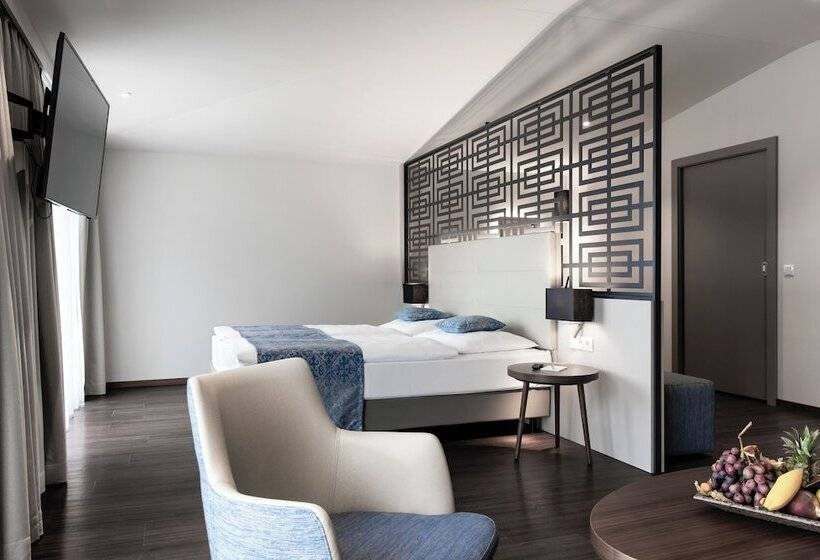 Люкс Повышенной Комфортности, Nuhr Medical   Hotel & Restaurant