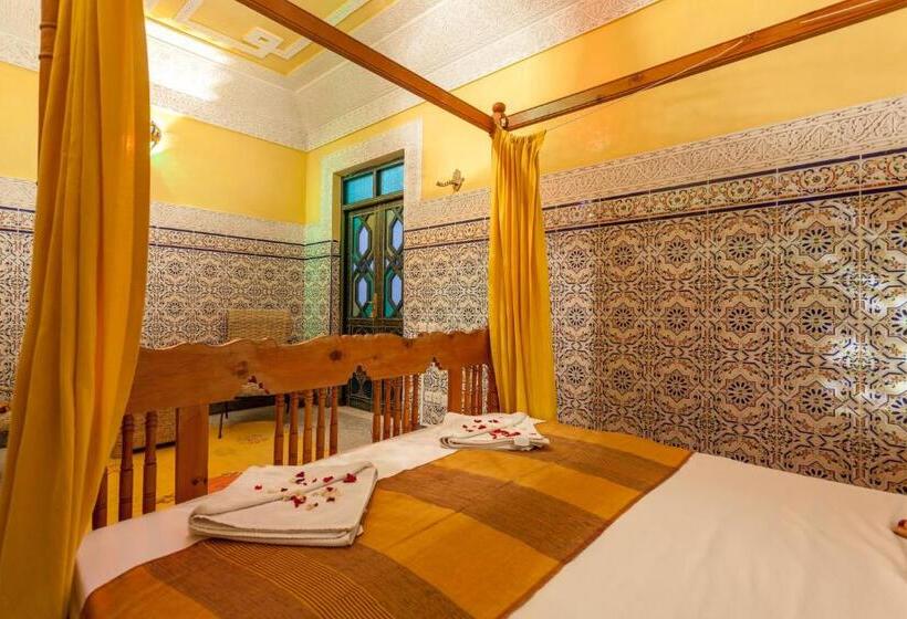 Standard room with outdoor bath, Riad Tasneem