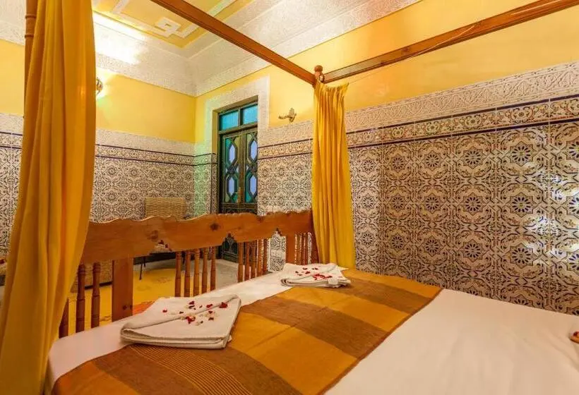 Standard room with outdoor bath, Riad Tasneem