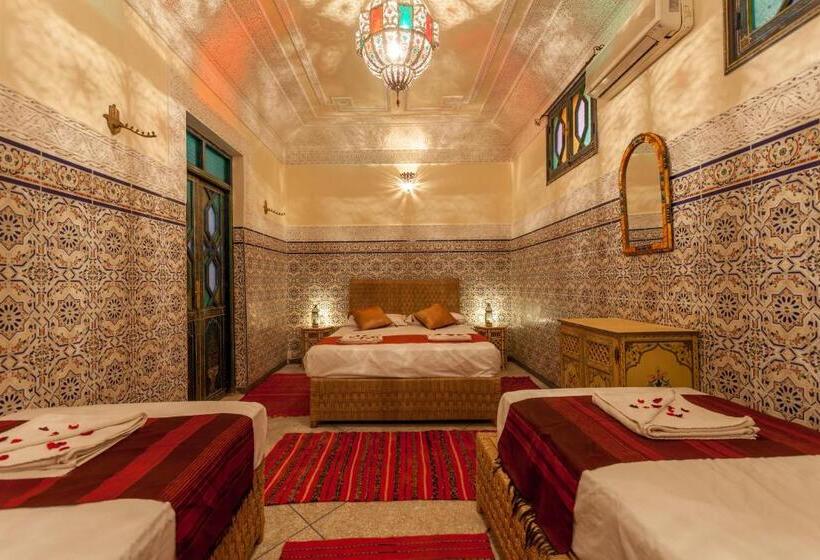 Standard room with outdoor bath, Riad Tasneem