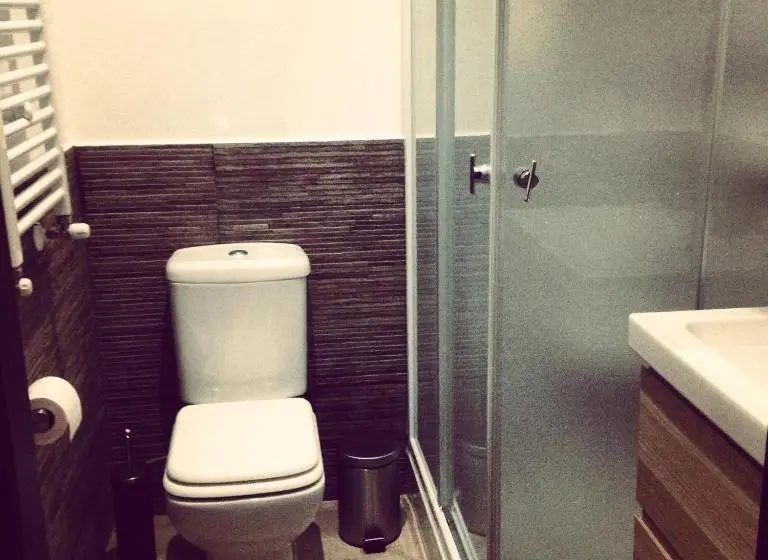 エコノミールーム, B&b Santiago