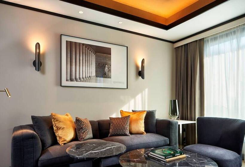 シティビュースイート, Academias Hotel, Autograph Collection