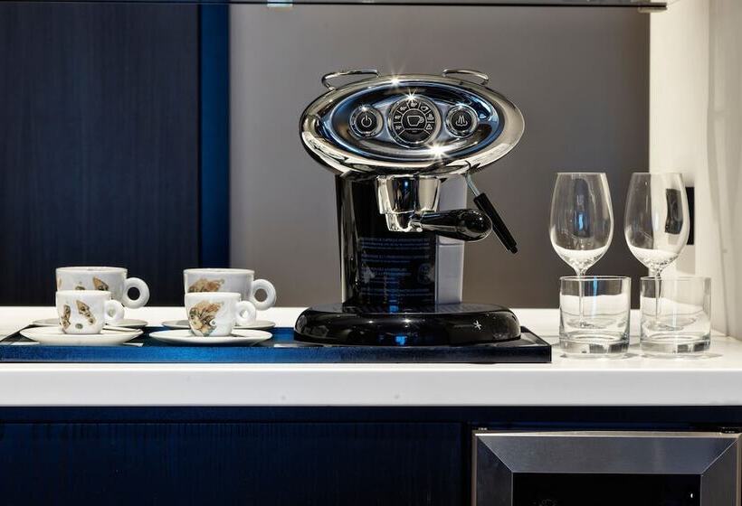 シティビュースイート, Academias Hotel, Autograph Collection