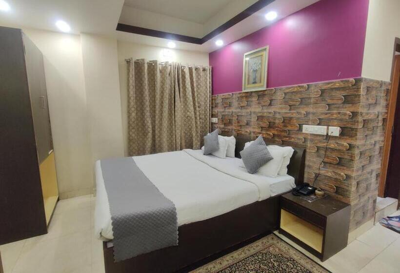 اتاق استاندارد, Chas Swastik Regency