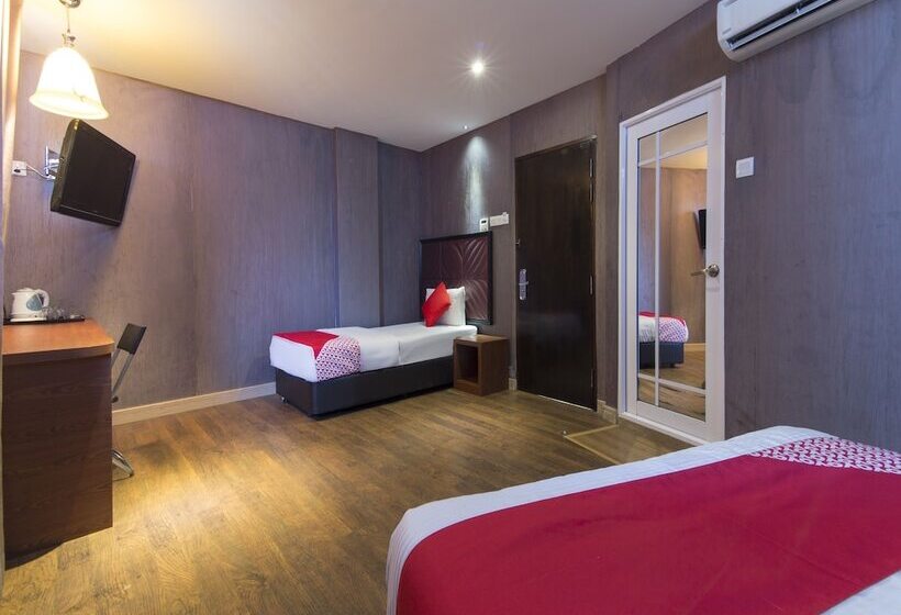سوییت سوپریور, OYO 763 Tazara Hotel