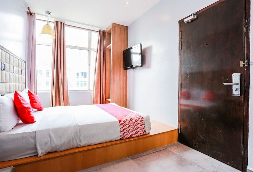 سوئیت پرزیدنت, OYO 763 Tazara Hotel