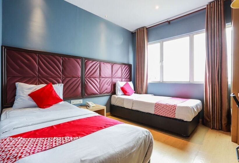 اتاق لوکس, OYO 763 Tazara Hotel