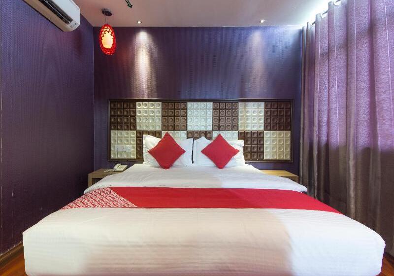 سوییت اجرایی, OYO 763 Tazara Hotel