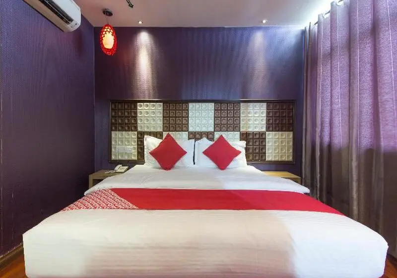 سوییت اجرایی, OYO 763 Tazara Hotel