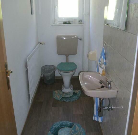 标准单人间共用浴室, Pension Reindlhöh
