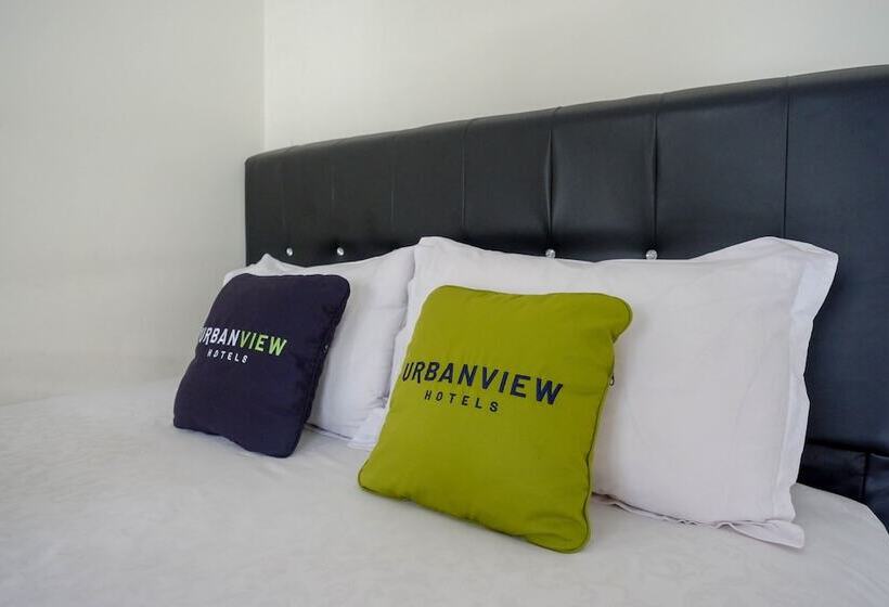 스탠다드 룸, Urbanview Hotel Syariah Casa Azmya Yogyakarta