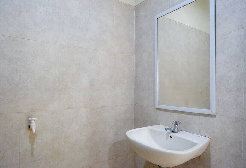 디럭스 룸, Urbanview Hotel Syariah Casa Azmya Yogyakarta