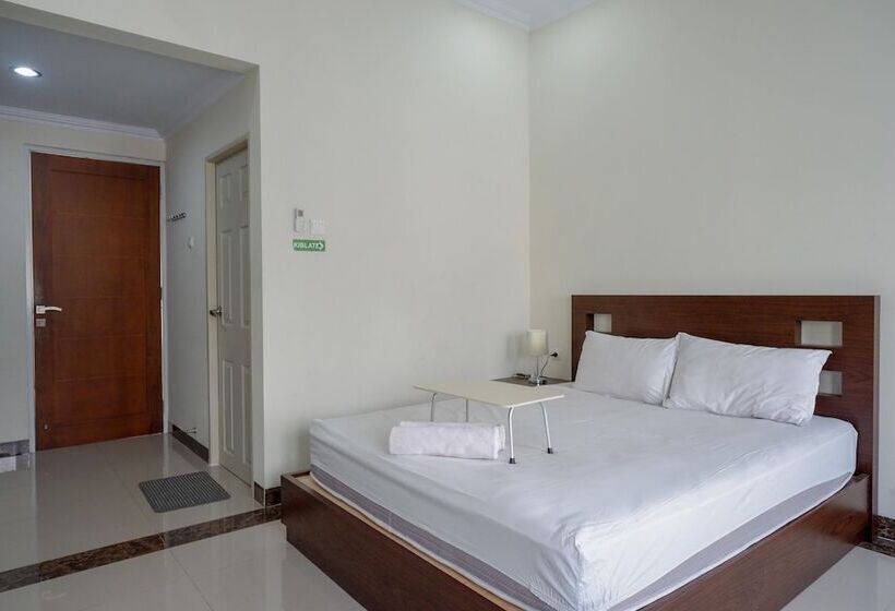 디럭스 룸, Urbanview Hotel Syariah Casa Azmya Yogyakarta