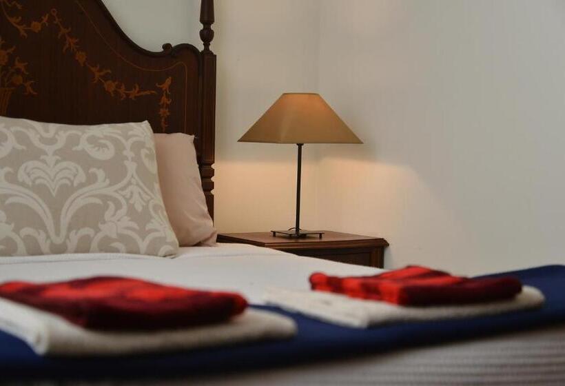 غرفة قياسية, Casa Azul