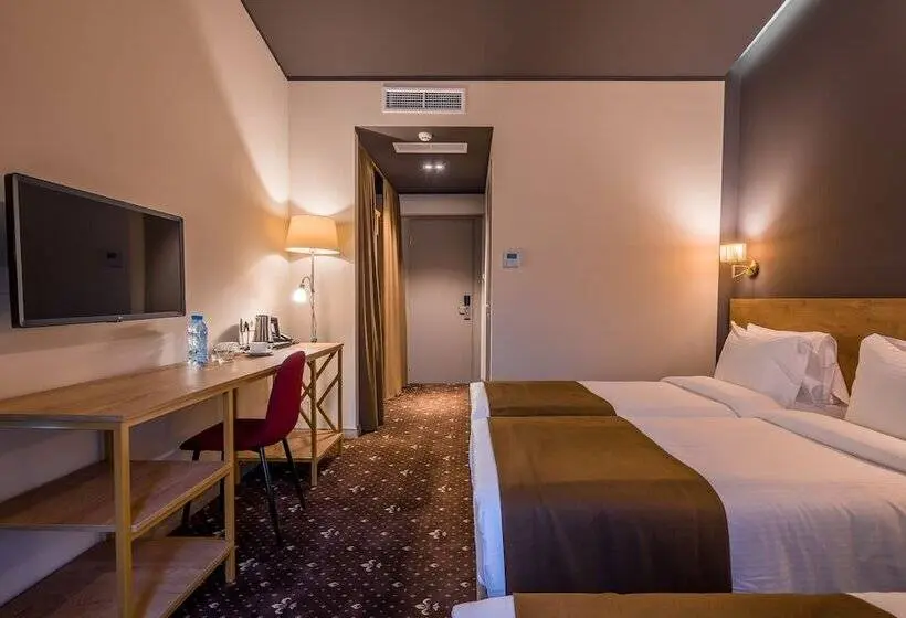 اتاق لوکس خانوادگی, Gladius Inn Boutique Hotel By Dnt Group