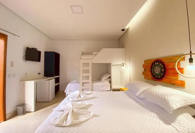 デラックスの４人部屋, Pousada Quintal Da Lua