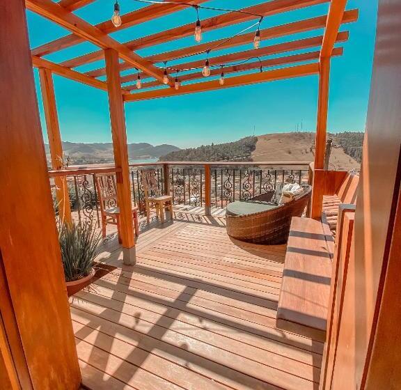 Suite with lake view, Pousada Quintal Da Lua