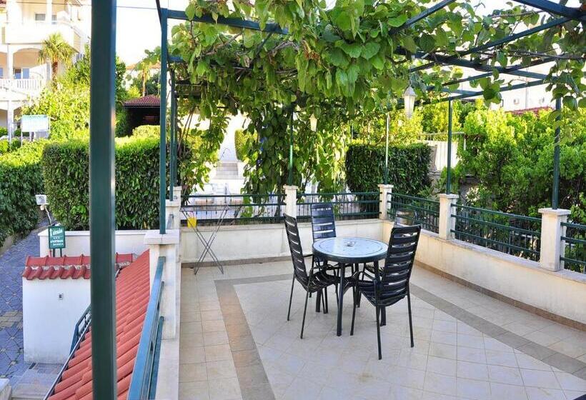 带1个卧室的高级公寓, House Bakica