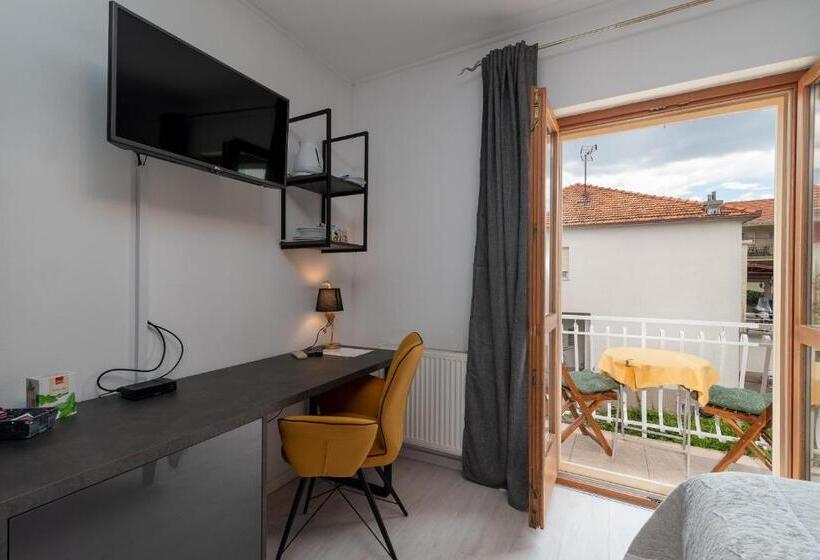 标准间带阳台, House Bakica