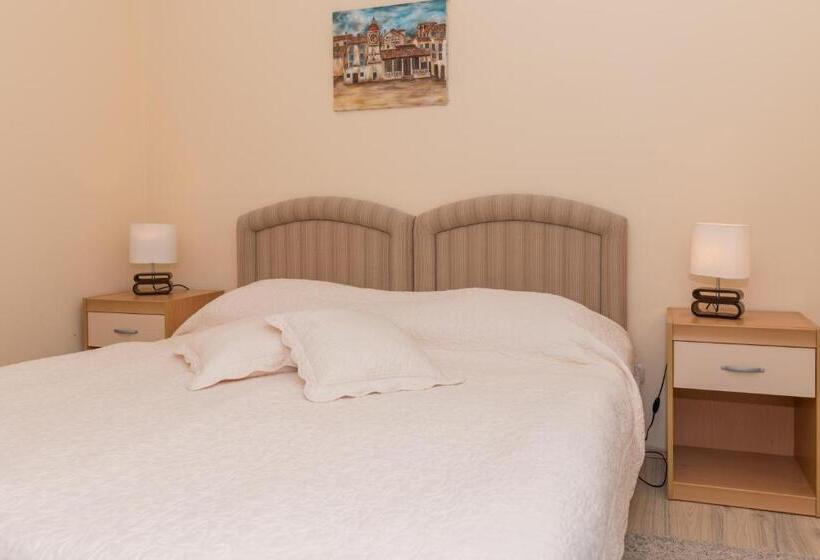 带1个卧室的高级公寓, House Bakica