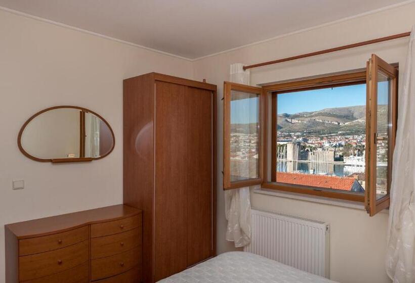 带1个卧室的公寓, House Bakica