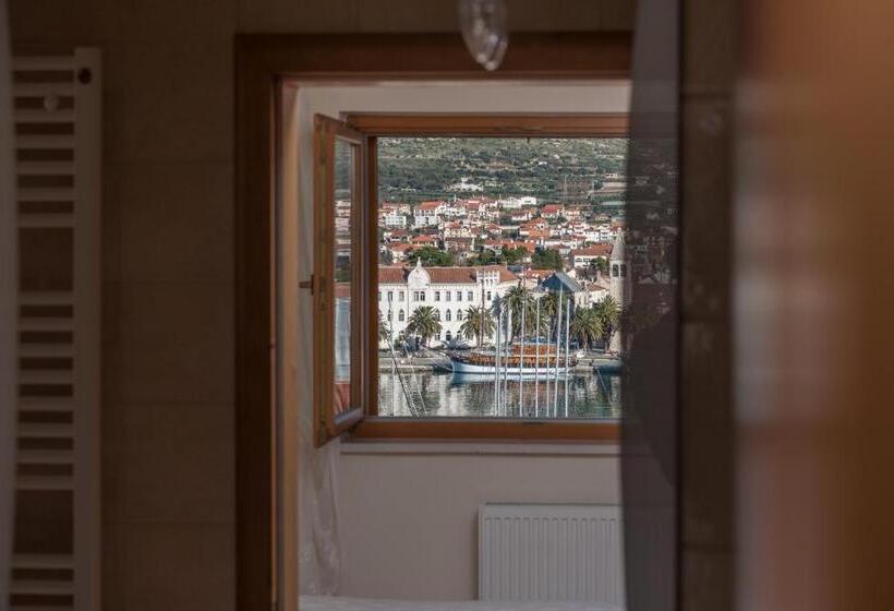 带1个卧室的公寓, House Bakica