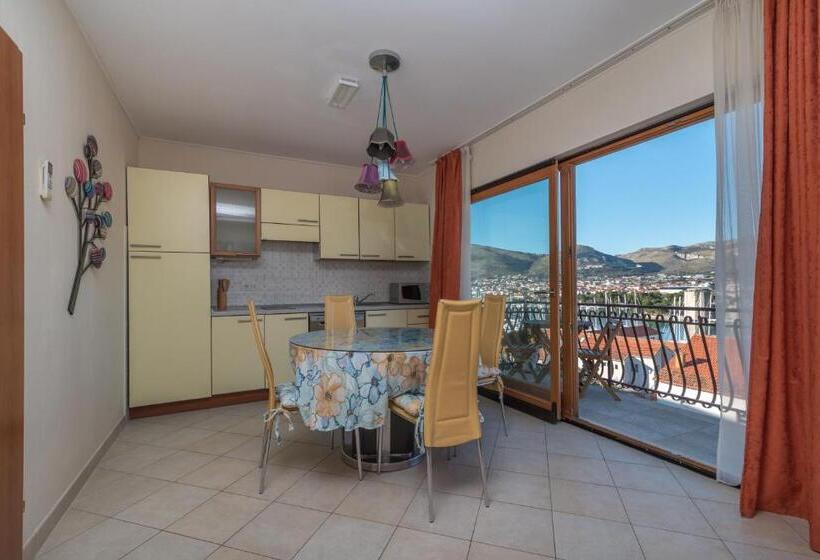 带1个卧室的公寓, House Bakica