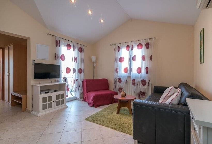 带1个卧室的高级公寓, House Bakica