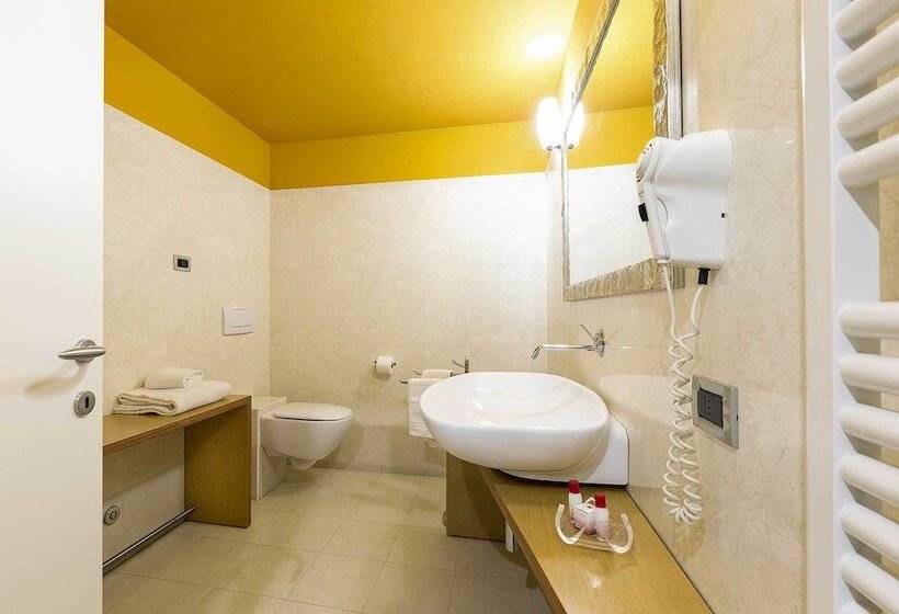 غرفة قياسية فردية, Due Platani