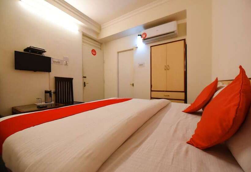 Quarto Basic, Oyo 22915 C M Regency