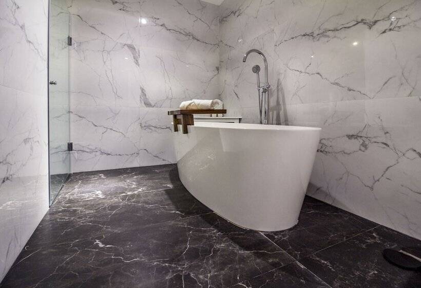 اتاق استاندارد, Business Real 500