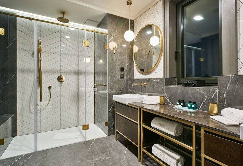 سوییت جونیور با چشم‌انداز دریا, Ikador Luxury Boutique Hotel & Spa