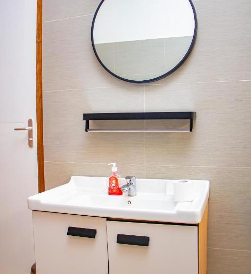 سوییت جونیور, Villa De L Integration