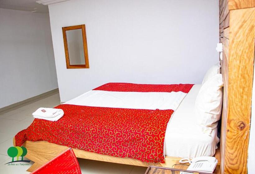 سوییت جونیور, Villa De L Integration